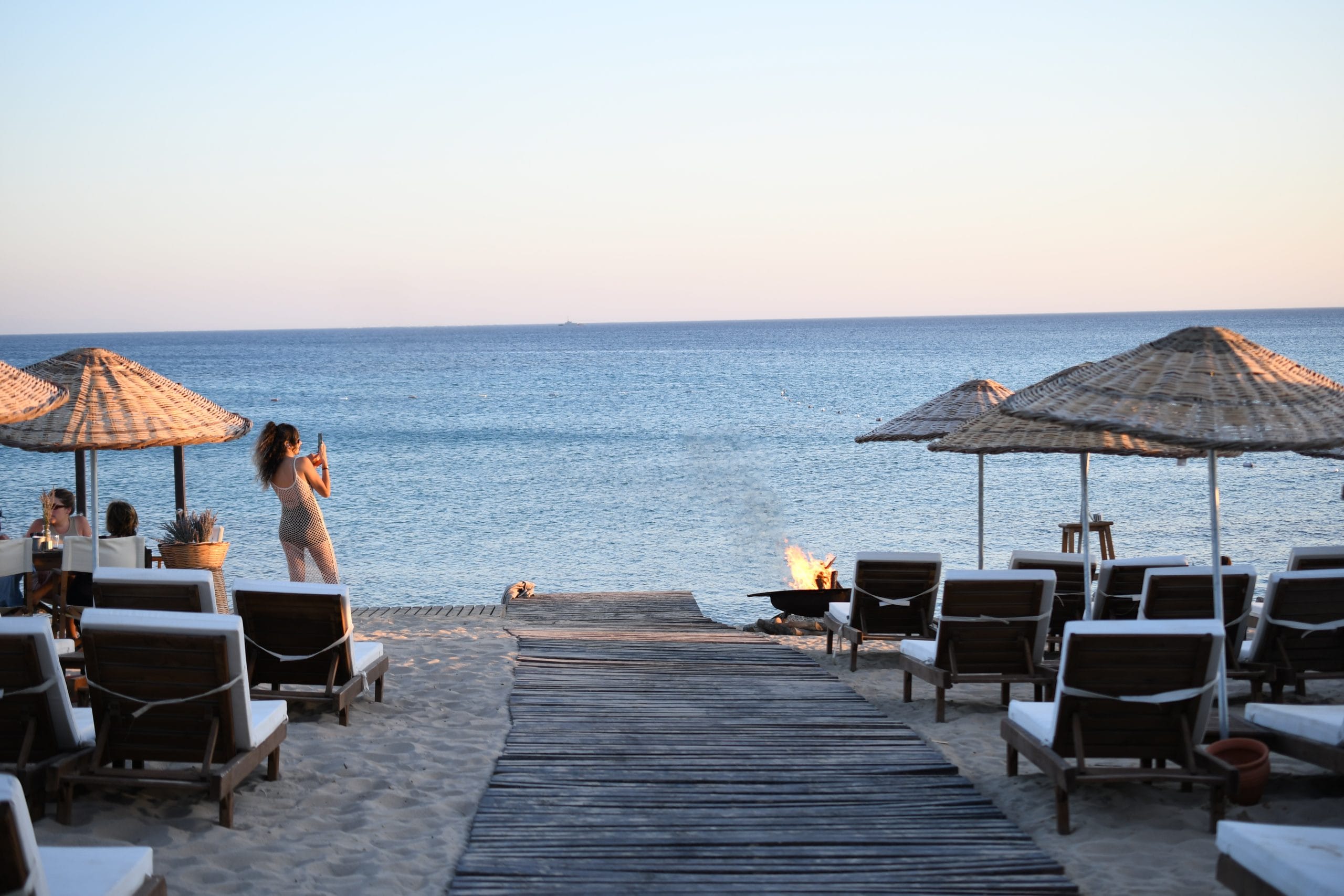 Zay'a Çeşme Beach, Alaçatı Altınkum Özel Plaj,