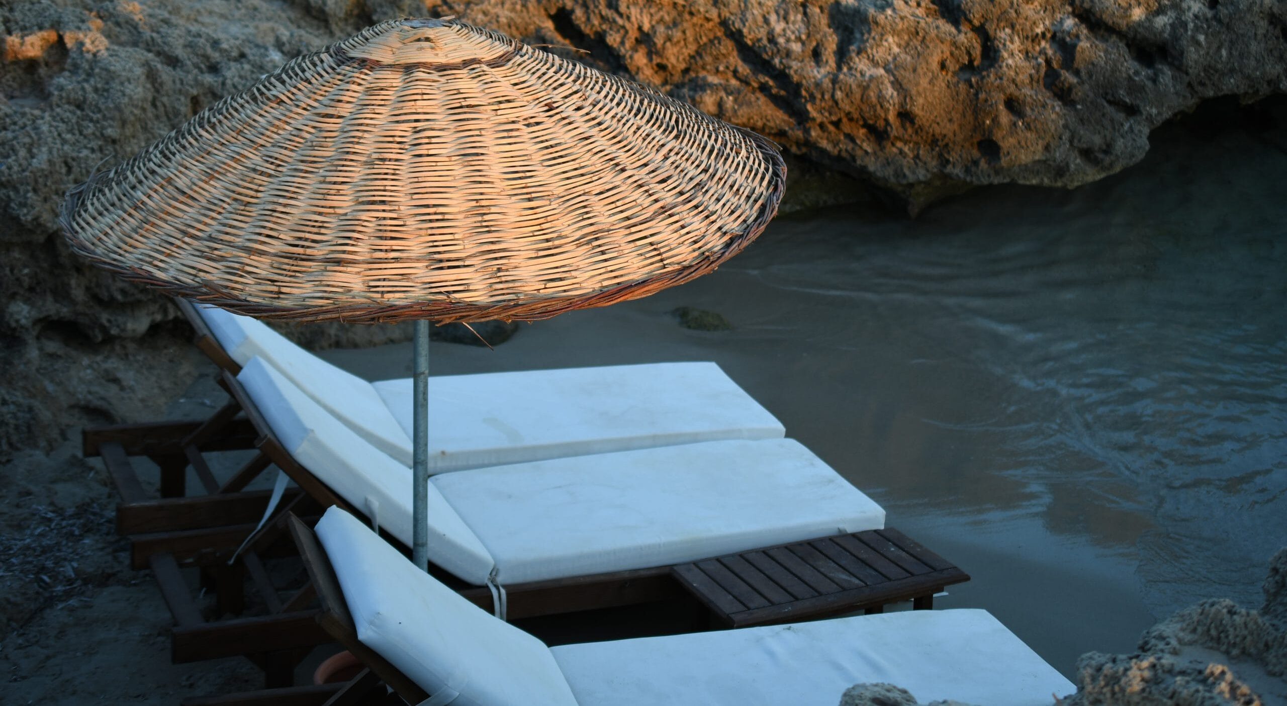 Zay'a Çeşme Beach, Alaçatı Altınkum Özel Plaj,
