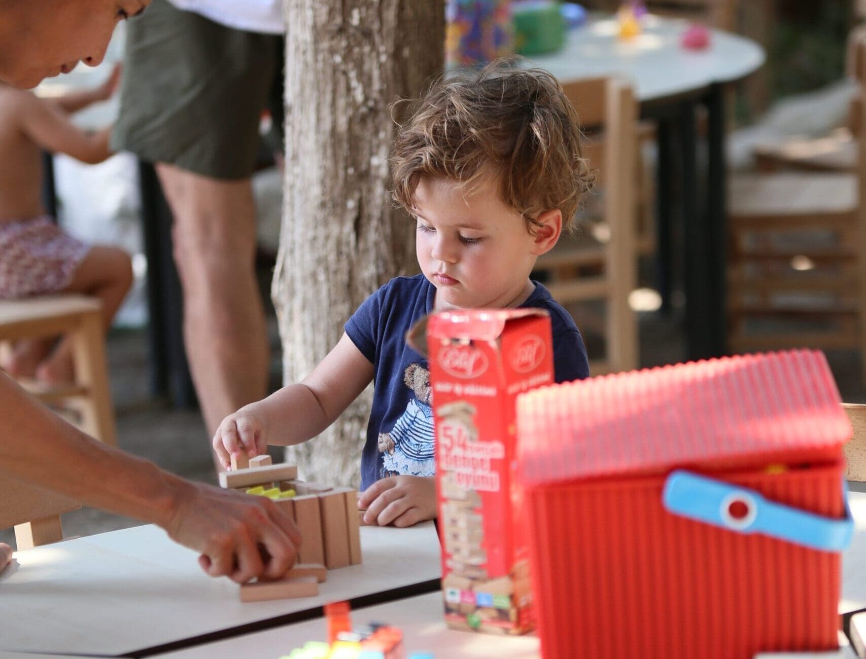 Çeşme Altınkum’da Zay’a Çeşme Kids Club oyuncak ve aktivite